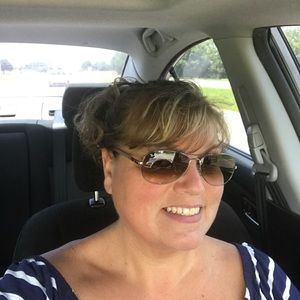 Meet your Posher, Shawna